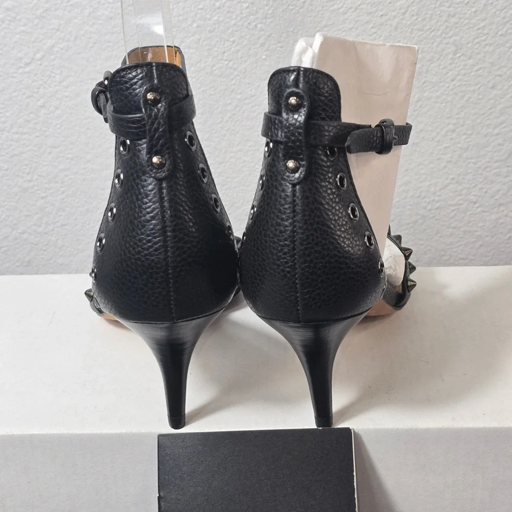 NWB Coach May Polished Pebble‎ Black Studded Kitten Heel Sandals Women Size 5